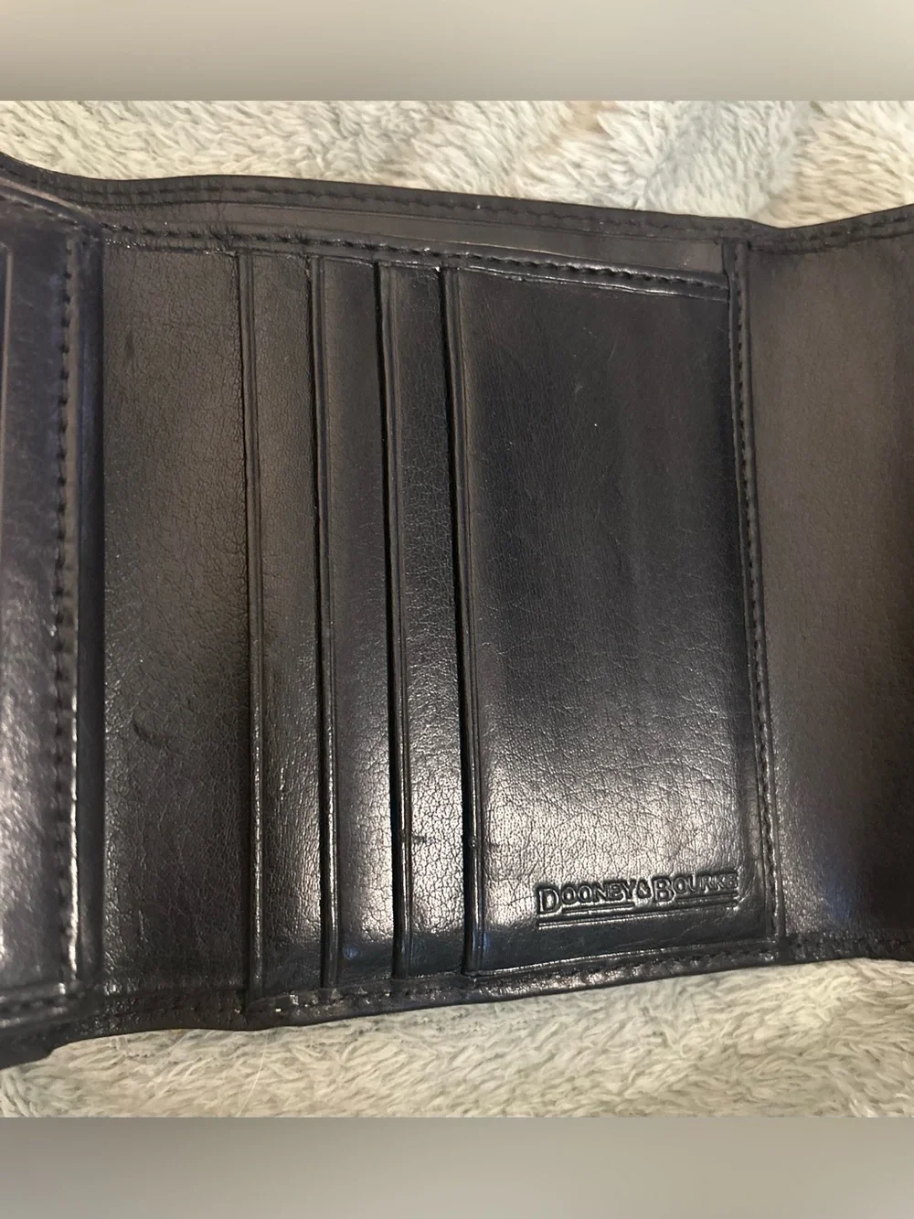 Vintage Dooney & Bourke Black Leather Wallet - Picture 7 of 12